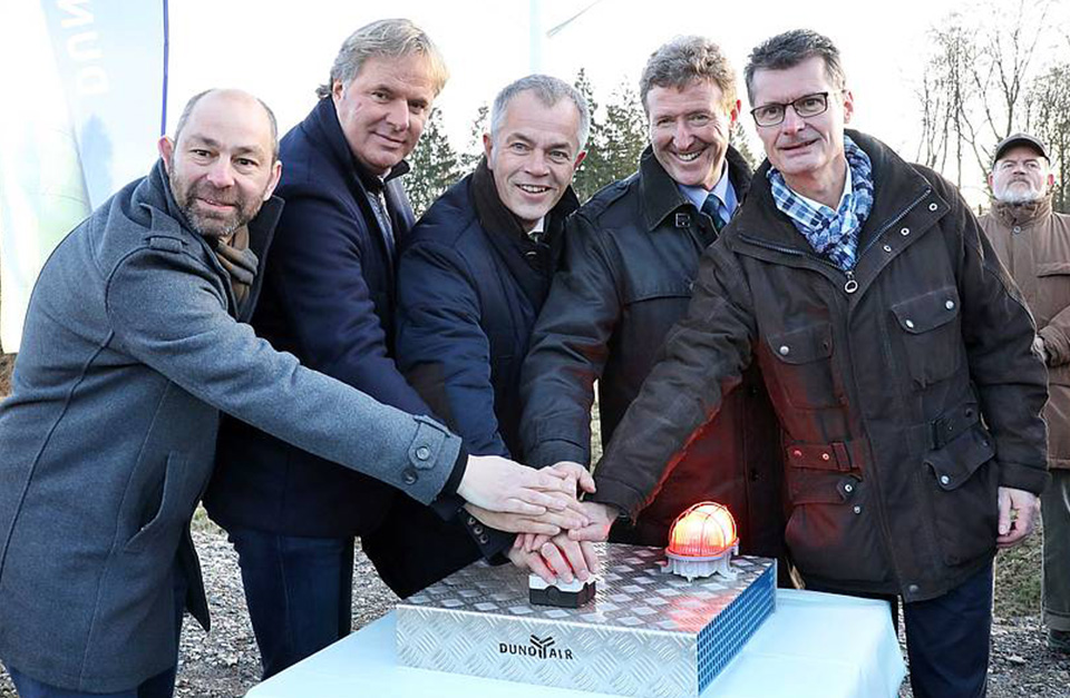 Offizielle Inbetriebnahme per Knopfdruck durch Thilo Wemmer-Geist (